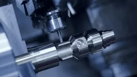 التشغيل بالحاسب CNC