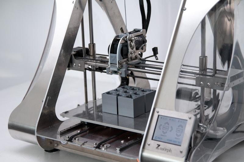 ماكينات CNC